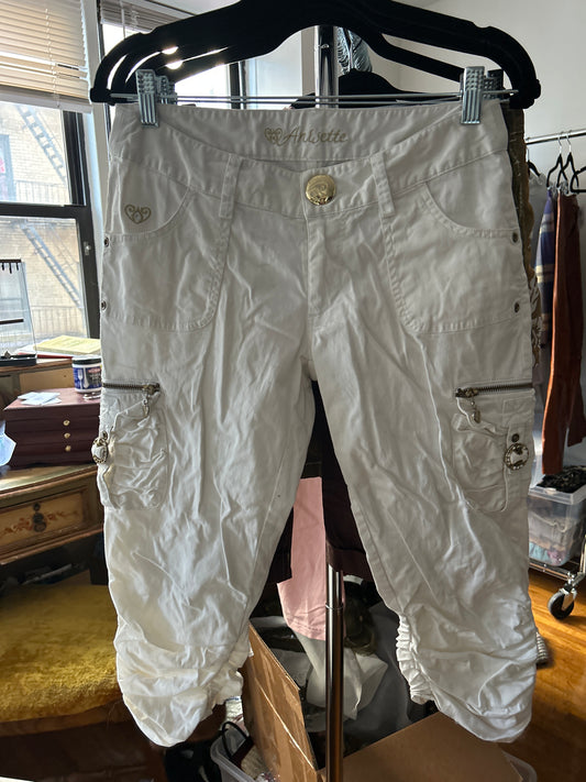 Anisette white capris