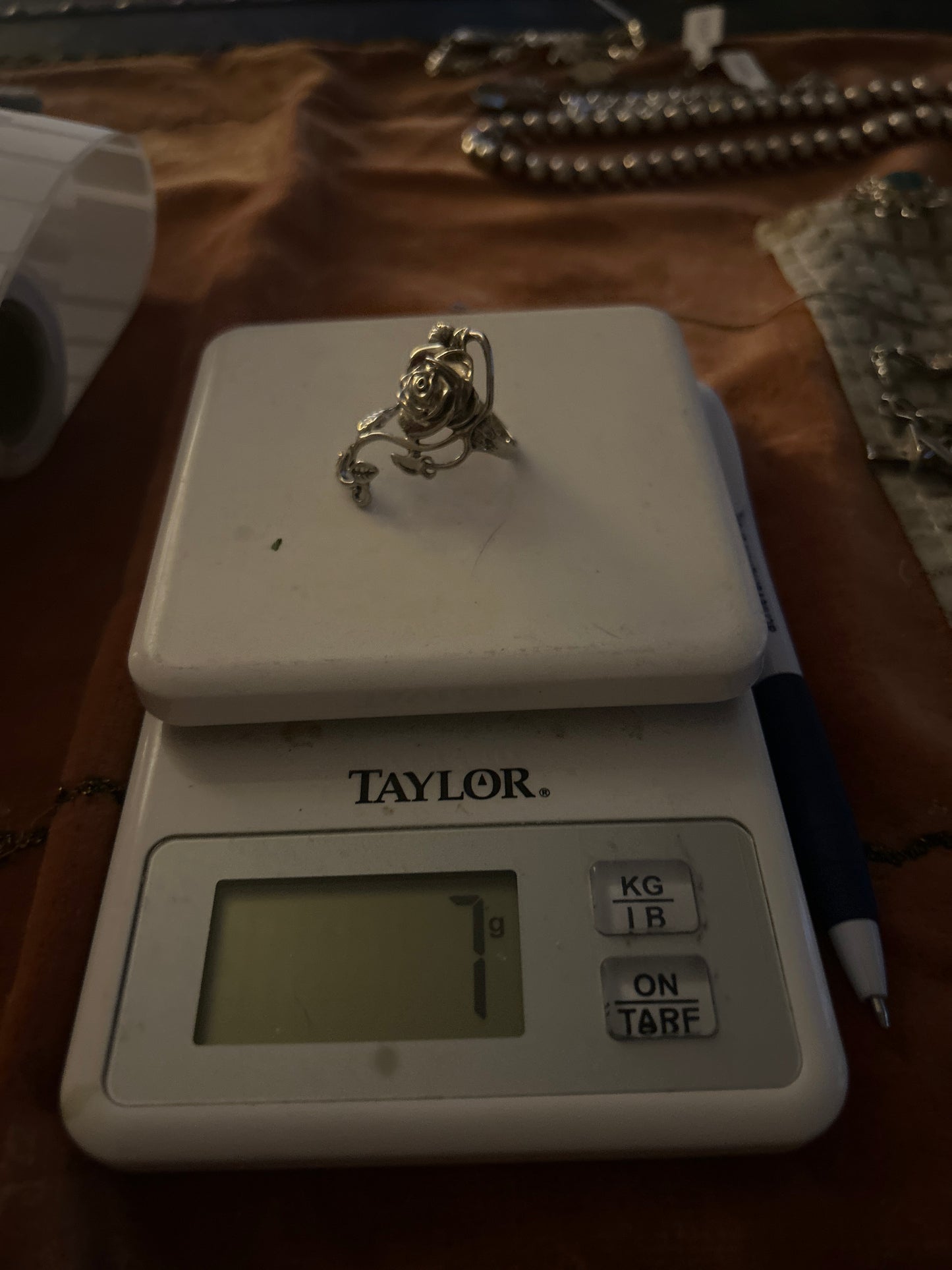 Rose and vine ring 01509X