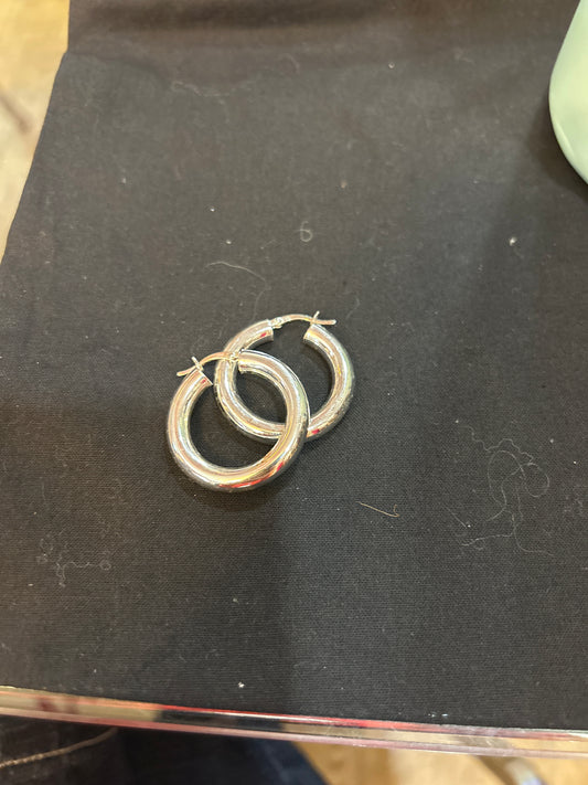 JCM chunky hinge hoops 015055