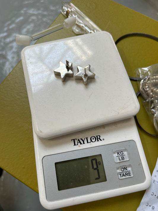 Puff star earrings 01505L