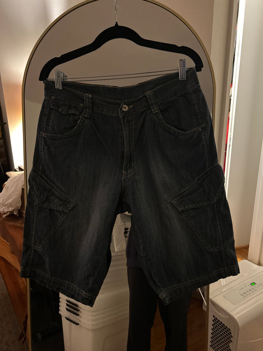 Denim cargo jorts