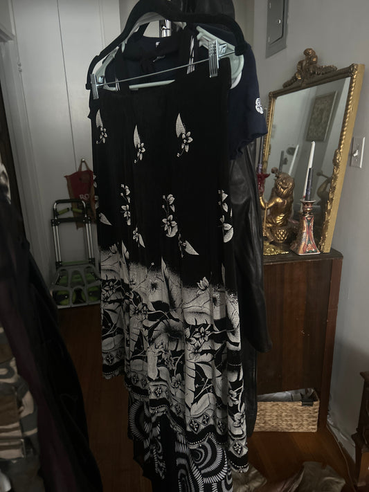 Black/white tropical skirt