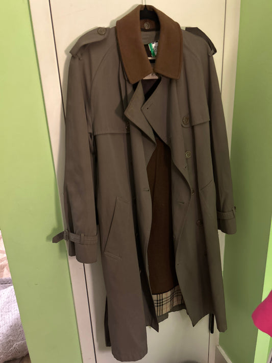 Green trench with brown collar