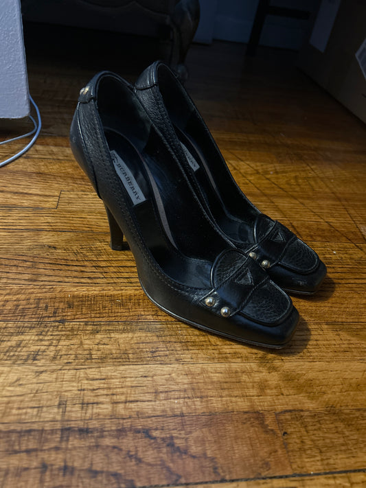 Burberry square toe heels