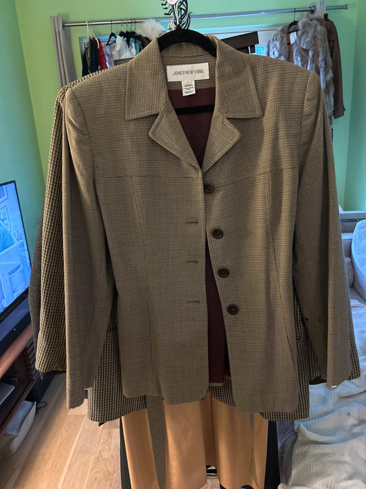 Jones New York skirt suit