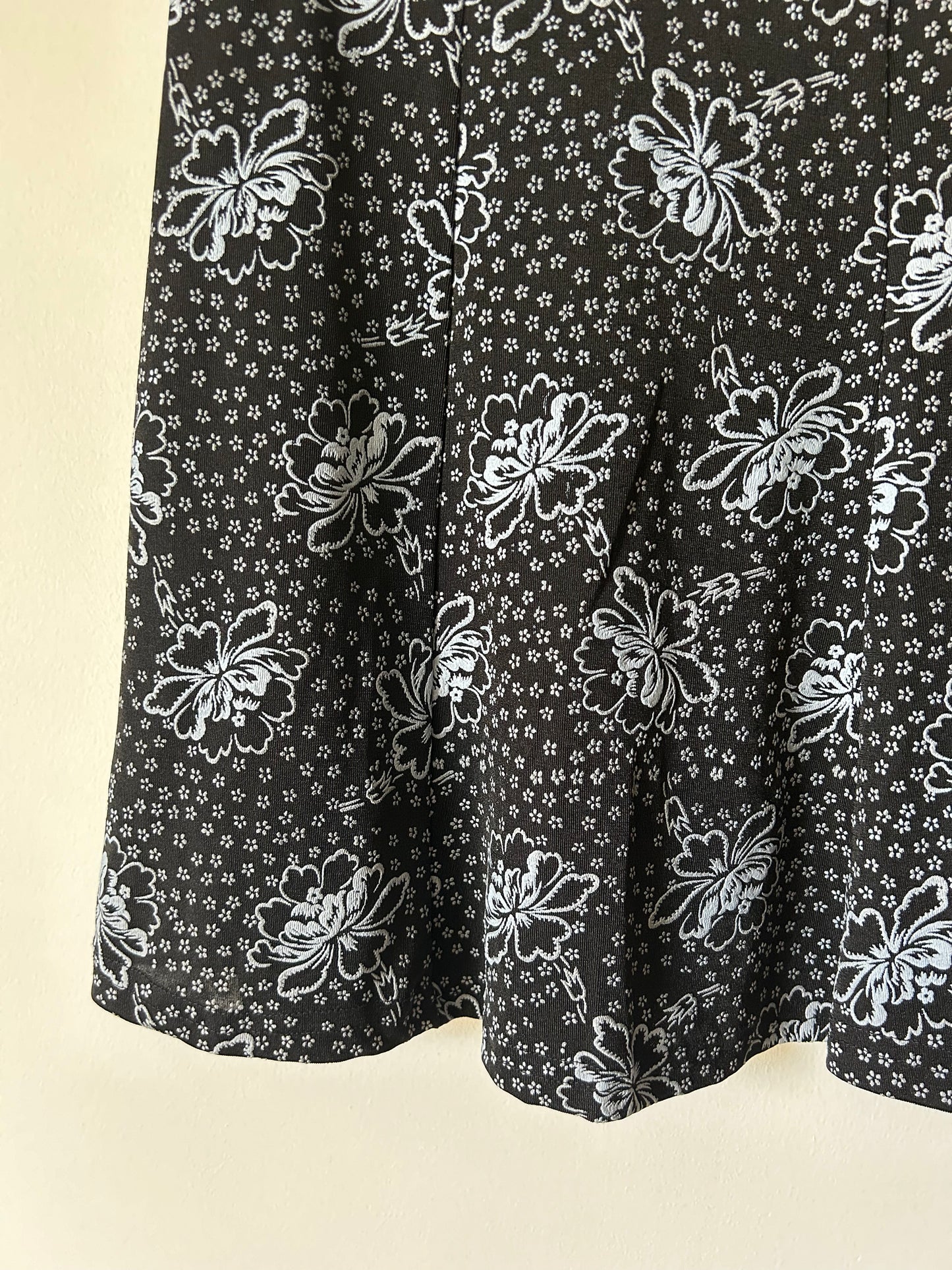 stretchy black Hawaiian floral mini skirt