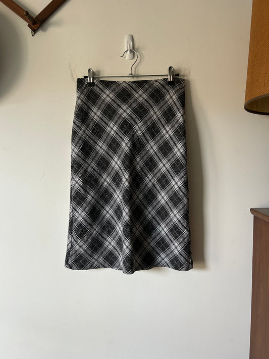 charcoal gray plaid midi pencil skirt