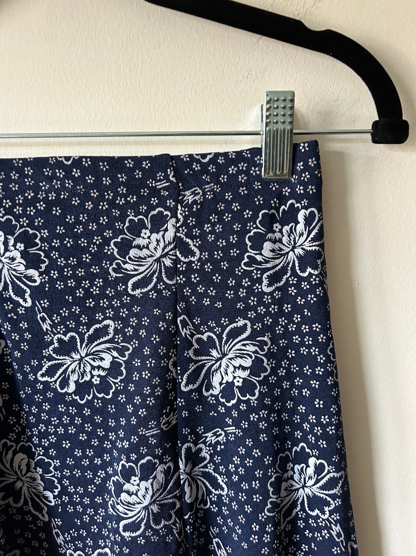 stretchy navy hawaiian floral mini skirt