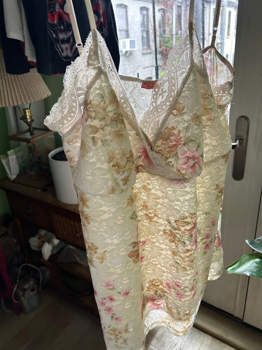 Lace floral cami